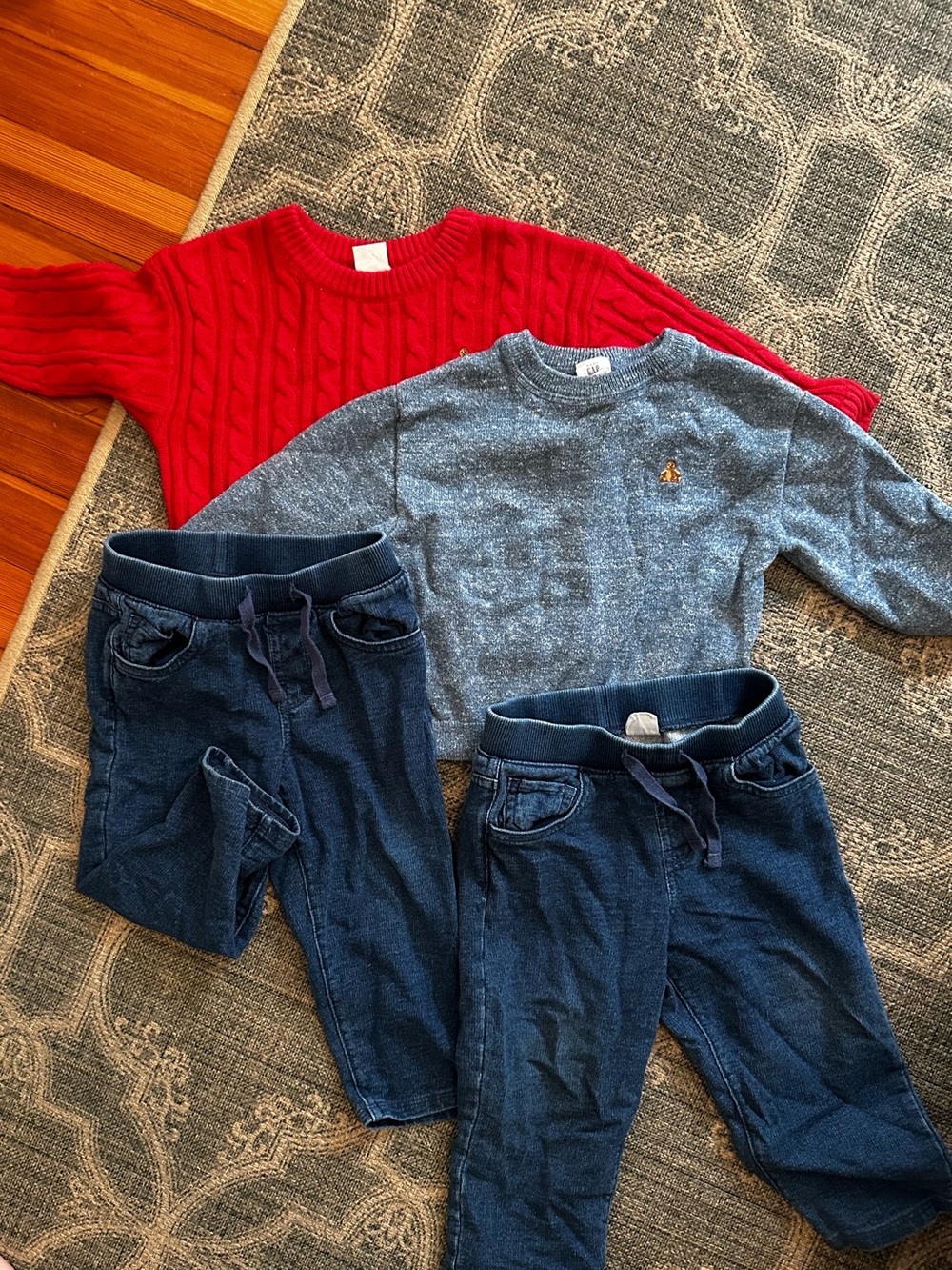 GAP Sweater and Pants Bundle - 18-24 mo/2T